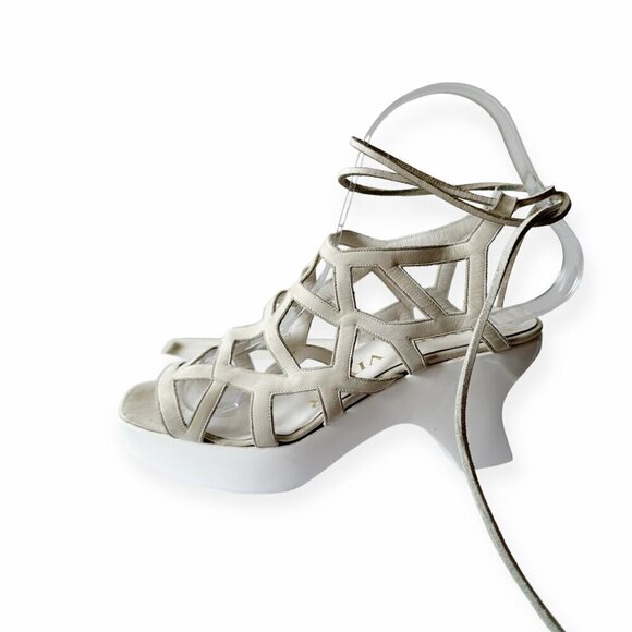 Vintage 80s Roger Vivier Caged Sandals on Platform Wedge, Off White Nubuk - Picture 16 of 16
